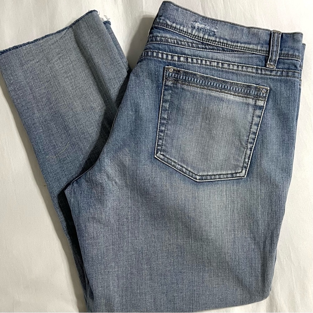 Gorgeous!! White House Black Market straight leg jeans, my favorite pair!